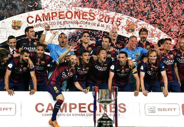 Un inspirado Messi le brinda la Copa al Barça que ya apunta al triplete