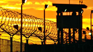 Obama define el cierre de la cárcel de Guantánamo