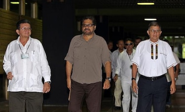 FARC ordenan a todas sus fuerzas iniciar mañana alto el fuego unilateral