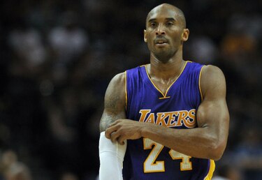 Kobe Bryant recibe alta médica para jugar la próxima temporada
