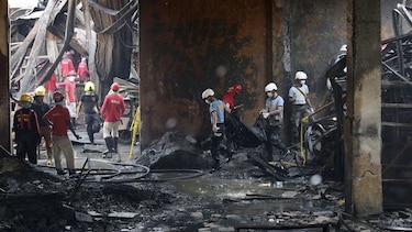 Fallecen 72 personas en el incendio de una fábrica de zapatos en Filipinas