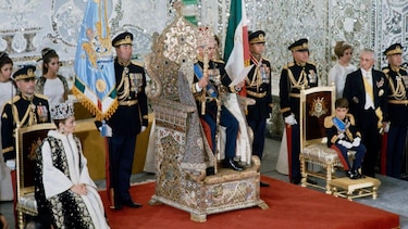 Quién es Reza Pahlavi, el príncipe heredero del sha de Persia que se postula desde EUA como alternativa al régimen islámico de Irán