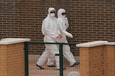 Denuncian fallos en caso de ébola en España; América refuerza su seguridad