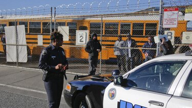 Autoridades apoyan el cierre de escuelas en Los Ángeles