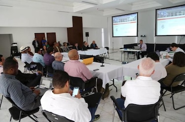 Partidos políticos participan de simulacro de voto por internet