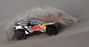 Sainz gana la séptima etapa en autos y lidera el Dakar