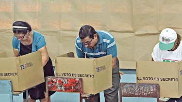 Candidatos por libre postulación también van por el voto plancha