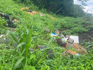 Ministerio Público abre investigación por botadero ilegal de basura y caliche en el río Juan Díaz