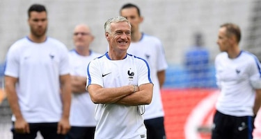 Deschamps espera que Francia no sea víctima de la presión