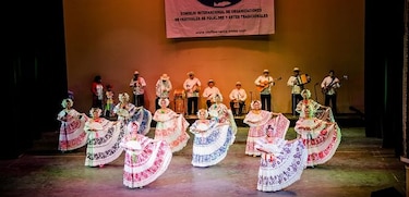 IV Festival Nacional de Danzas Folclóricas