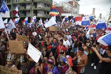 Protestas contra la minería remecen poderes del Estado