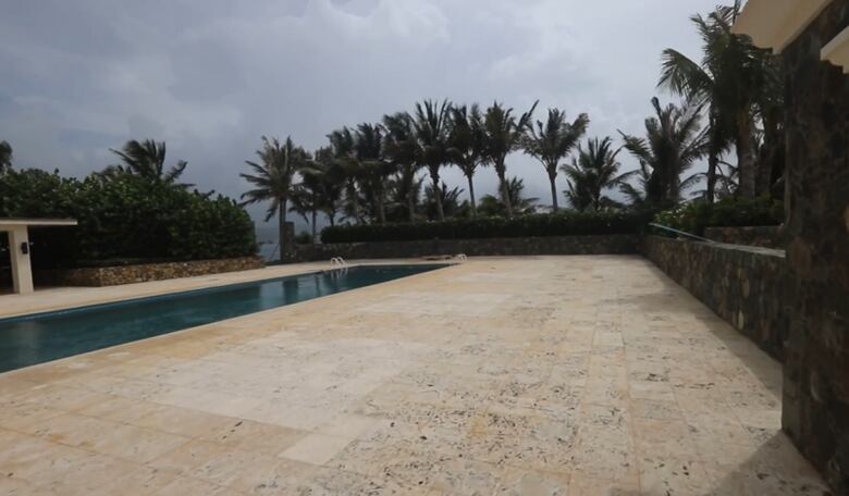 Las imágenes inéditas de la isla privada en el Caribe en la que Jeffrey Epstein cometió sus crímenes sexuales