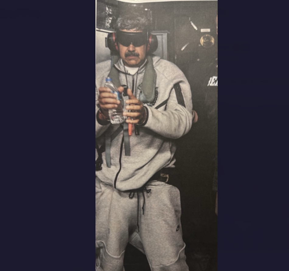 Trump publica una foto de Maduro esposado y con los ojos tapados