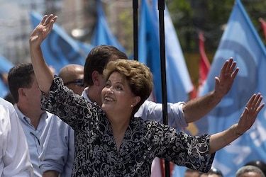 Presidenta Rousseff blanco de acusaciones sobre Petrobras a dos días de elecciones