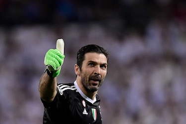 El PSG anuncia el fichaje del arquero italiano Gianluigi Buffon
