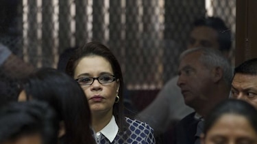 Suspenden audiencia para definir juicio a Pérez Molina y Baldetti