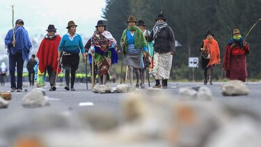 Nuevos enfrentamientos entre indígenas y policías, la Conaie dice que la violencia la pone el Gobierno