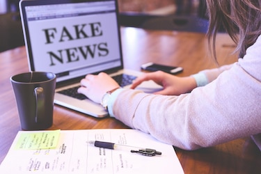 La ‘fakecracia’ nuestra de cada día