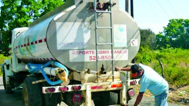 Los Santos , aún sin agua