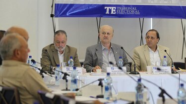 Comisión afina proyecto de reformas electorales antes de llevarlo a la Asamblea
