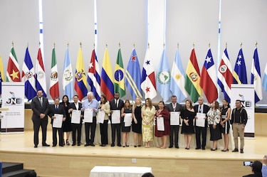 Realizando Metas lidera curules al Parlacen; hijos de Ricardo Martinelli logran reelegirse como diputados suplentes