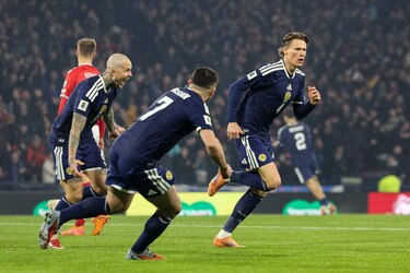 Escocia venció a Dinamarca y clasificó a su primer Mundial desde 1998