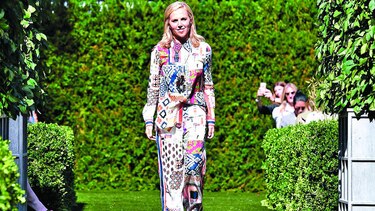 Tory Burch derrocha alegría