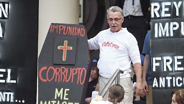 ‘Que se vayan’, gritaban ayer frente a la Corte