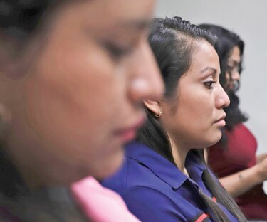 Liberan a tres mujeres encarceladas por aborto