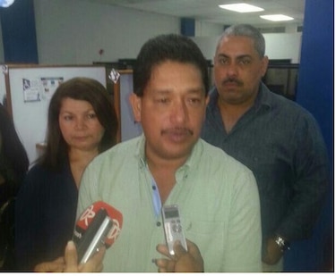 Vicepresidente del Molirena se cambia a las filas del Partido Popular