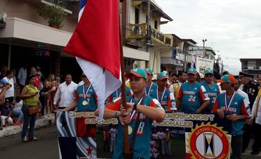 Distinguen a los campeones latinoamericanos como abanderados en Chitré