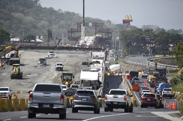 Corredor de las playas solo tiene un avance del 65%; se entregaría en 11 meses