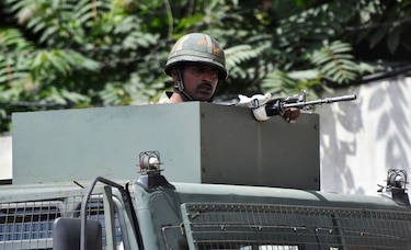 Represión en Cachemira india deja al menos 4 mil arrestos