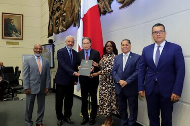 Canal de Panamá proyecta un alza en sus ingresos del 10.3% en 2023