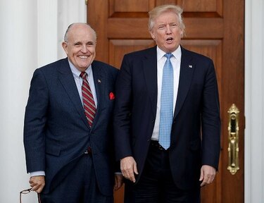 El exalcalde de Nueva York Rudy Giuliani es el nuevo abogado de Donald Trump