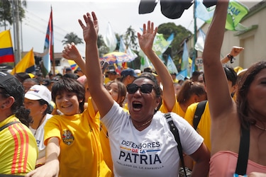 Candidatos colombianos cierran campaña electoral que ven como ‘batalla’ y ‘causa justa’