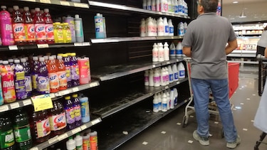 Supermercados anuncian sus nuevos horarios por el toque de queda