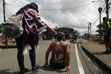 En medio de la pandemia feligreses se reencuentran con el Cristo Negro de Portobelo