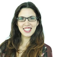 Nadia De León
