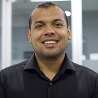 Víctor Hernández